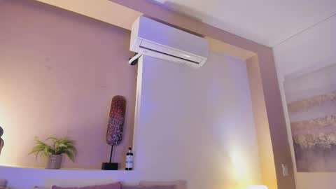 Victoria online show from April 7, 2026, 12:38 pm