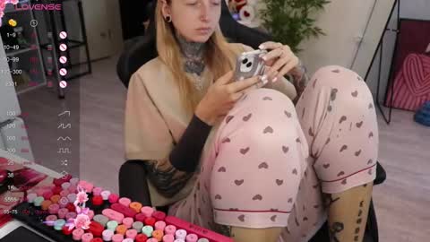 Alis online show from September 25, 2025, 9:02 am