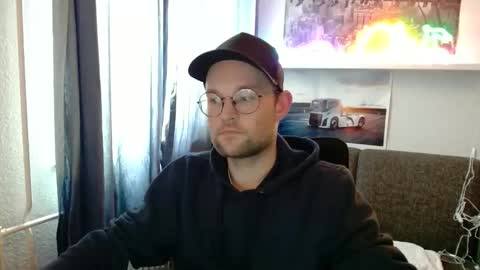 _whoisthatguy_ online show from May 18, 2026, 3:07 pm