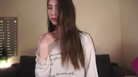 Anna online show from April 3, 2026, 6:39 pm