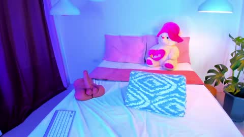 Xynara online show from June 8, 2026, 11:16 pm