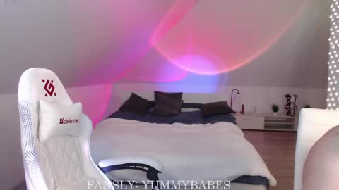 Nicole  Thomas  Dave online show from February 17, 2025, 2:48 pm