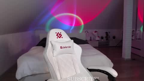 Nicole  Thomas  Dave online show from March 11, 2025, 3:12 pm