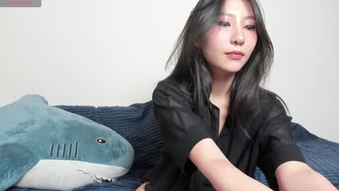 Mia online show from December 30, 2024, 12:00 am