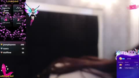 Yuyi online show from February 8, 2025, 5:50 pm