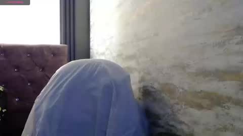 Yuyi online show from March 12, 2026, 9:10 pm