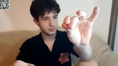 Snapshot of _zanex chatting on April 17, 2026, 7:17 pm Oleg online show from April 17, 2026, 7:17 pm