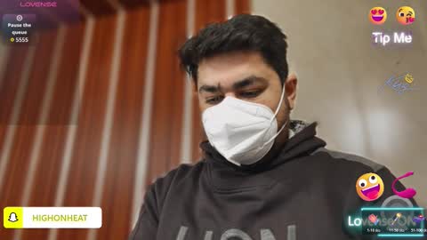 Sleepy owl online show from December 17, 2025, 9:04 am