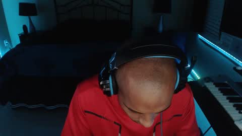 a4orce online show from October 5, 2025, 1:26 am