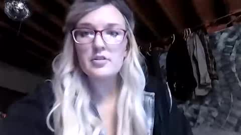 Snapshot of a6909 chatting on January 13, 2025, 3:56 am Bree Anna online show from January 13, 2025, 3:56 am