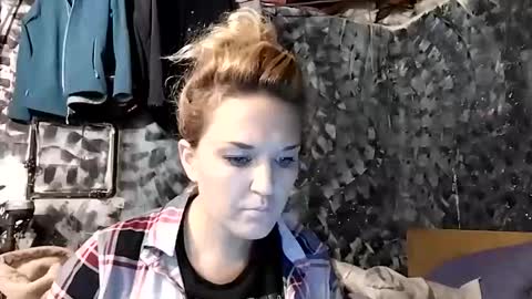 Snapshot of a6909 chatting on January 23, 2025, 5:24 am Bree Anna online show from January 23, 2025, 5:24 am