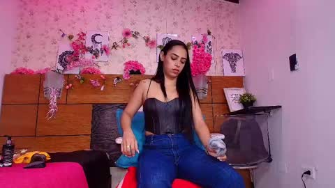 Aisha online show from September 13, 2025, 11:54 am