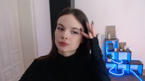 a_ariella_ online show from January 13, 2026, 2:55 pm