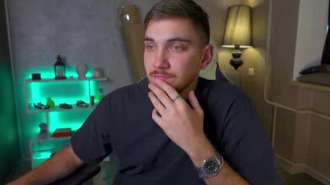 Alex online show from February 28, 2025, 5:37 am