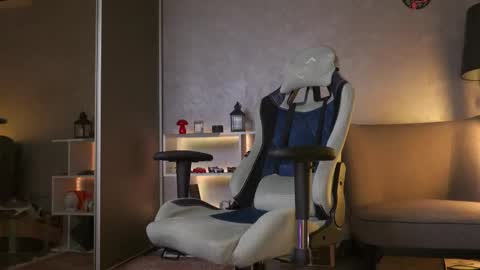 Alex online show from October 27, 2025, 8:02 pm