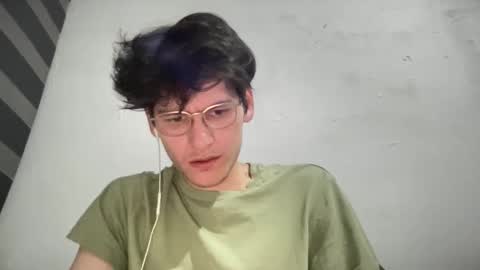 Snapshot of aandyf chatting on January 30, 2025, 2:16 am Andy online show from January 30, 2025, 2:16 am