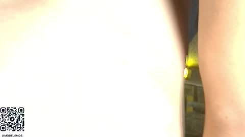 Aaron y Antonella online show from November 15, 2025, 8:27 pm