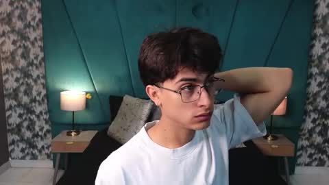 Aaron Ezequiel online show from June 7, 2026, 12:20 pm