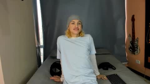 Aaron fordd online show from November 21, 2025, 11:20 am