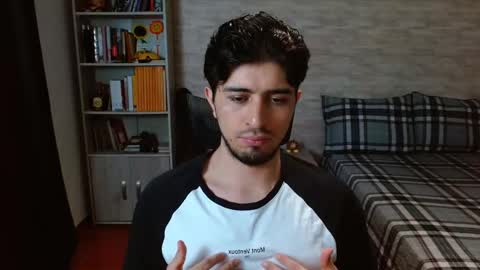 Aaron online show from February 4, 2026, 7:09 pm