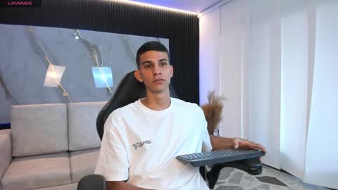 Aaron online show from March 5, 2026, 10:06 pm