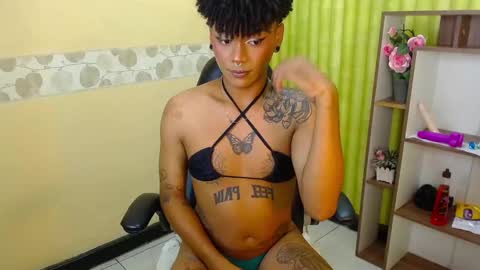 Snapshot of aaronbakers chatting on January 11, 2025, 7:39 am im NiallDun online show from January 11, 2025, 7:39 am