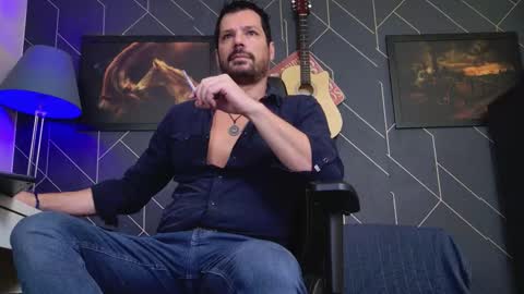 Aaron online show from November 23, 2025, 9:09 am