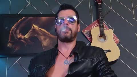 Snapshot of aaronbomer chatting on March 3, 2026, 5:02 am Aaron online show from March 3, 2026, 5:02 am