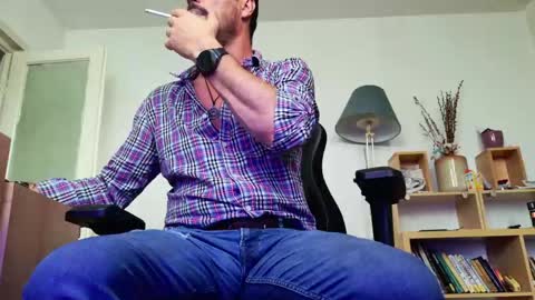 Aaron online show from June 7, 2026, 3:43 am