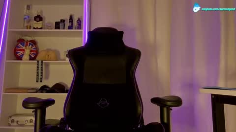 Aaron  online show from February 25, 2025, 4:35 am