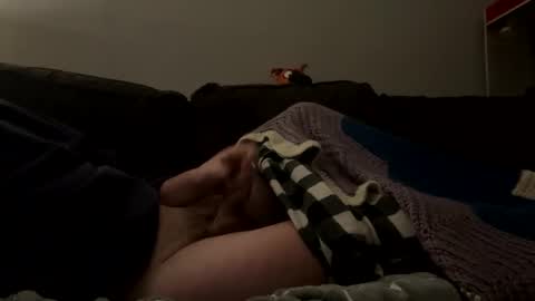 aaronlewis21 online show from November 6, 2025, 7:09 am