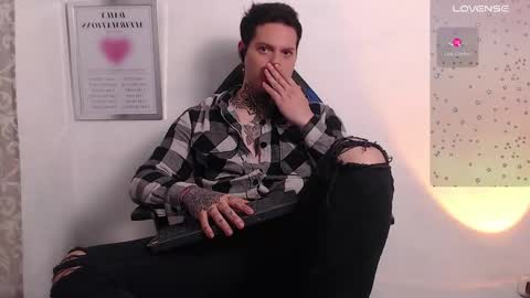 aaronsmith2_ online show from February 4, 2025, 5:31 am