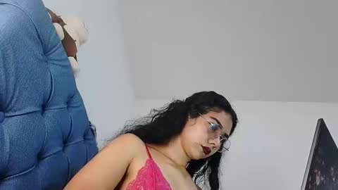 Martina online show from February 18, 2025, 2:38 pm