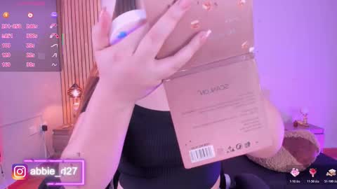 Abbie Edmond  online show from January 19, 2026, 4:16 am