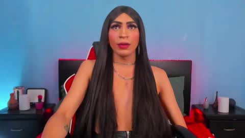 Abbigail Fuster  online show from January 4, 2025, 5:27 am