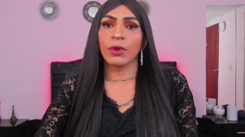 Abbigail Fuster  online show from January 23, 2025, 11:15 am