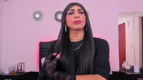 Abbigail Fuster  online show from January 27, 2025, 11:11 am