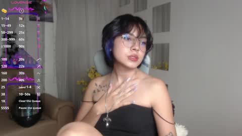 Snapshot of abbiross chatting on January 27, 2025, 7:24 pm Abbi online show from January 27, 2025, 7:24 pm