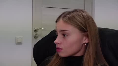 ABBY LAKER online show from January 11, 2025, 12:01 am