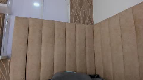 abby_swett1 online show from December 18, 2025, 12:55 pm