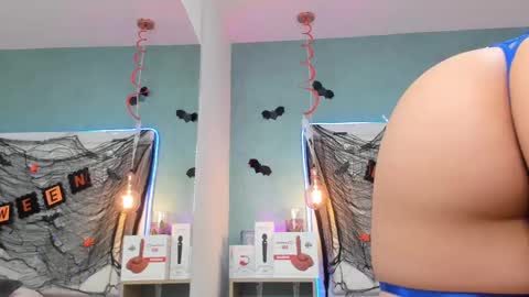 Abby Dixon  online show from October 29, 2025, 10:33 pm