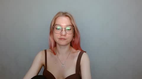 Snapshot of abbymoore__ chatting on December 8, 2024, 11:14 am Abby Lovense is active online show from December 8, 2024, 11:14 am