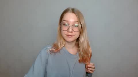 Snapshot of abbymoore__ chatting on January 31, 2025, 12:07 pm Abby Lovense is active online show from January 31, 2025, 12:07 pm