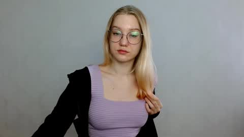 Snapshot of abbymoore__ chatting on February 22, 2025, 9:45 am Abby Lovense is active online show from February 22, 2025, 9:45 am