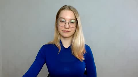 Snapshot of abbymoore__ chatting on February 26, 2025, 10:36 am Abby Lovense is active online show from February 26, 2025, 10:36 am