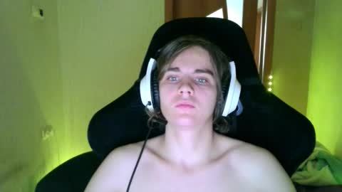 abbysal_blade online show from October 30, 2025, 7:32 am