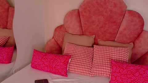 Snapshot of abbywathson chatting on September 17, 2025, 7:37 pm A B B Y online show from September 17, 2025, 7:37 pm
