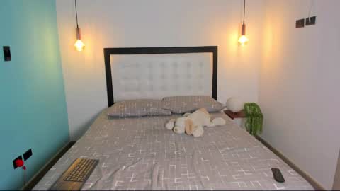  Abella and Kendra  online show from February 28, 2025, 10:39 pm