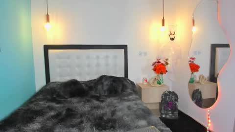  Abella and Kendra  online show from October 21, 2025, 11:27 pm