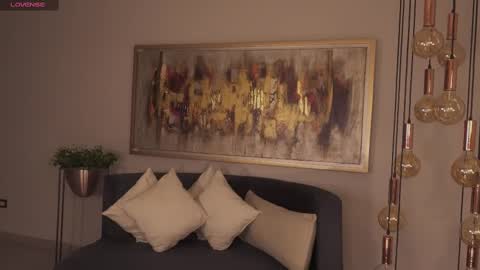  Abella  online show from October 4, 2025, 1:09 pm